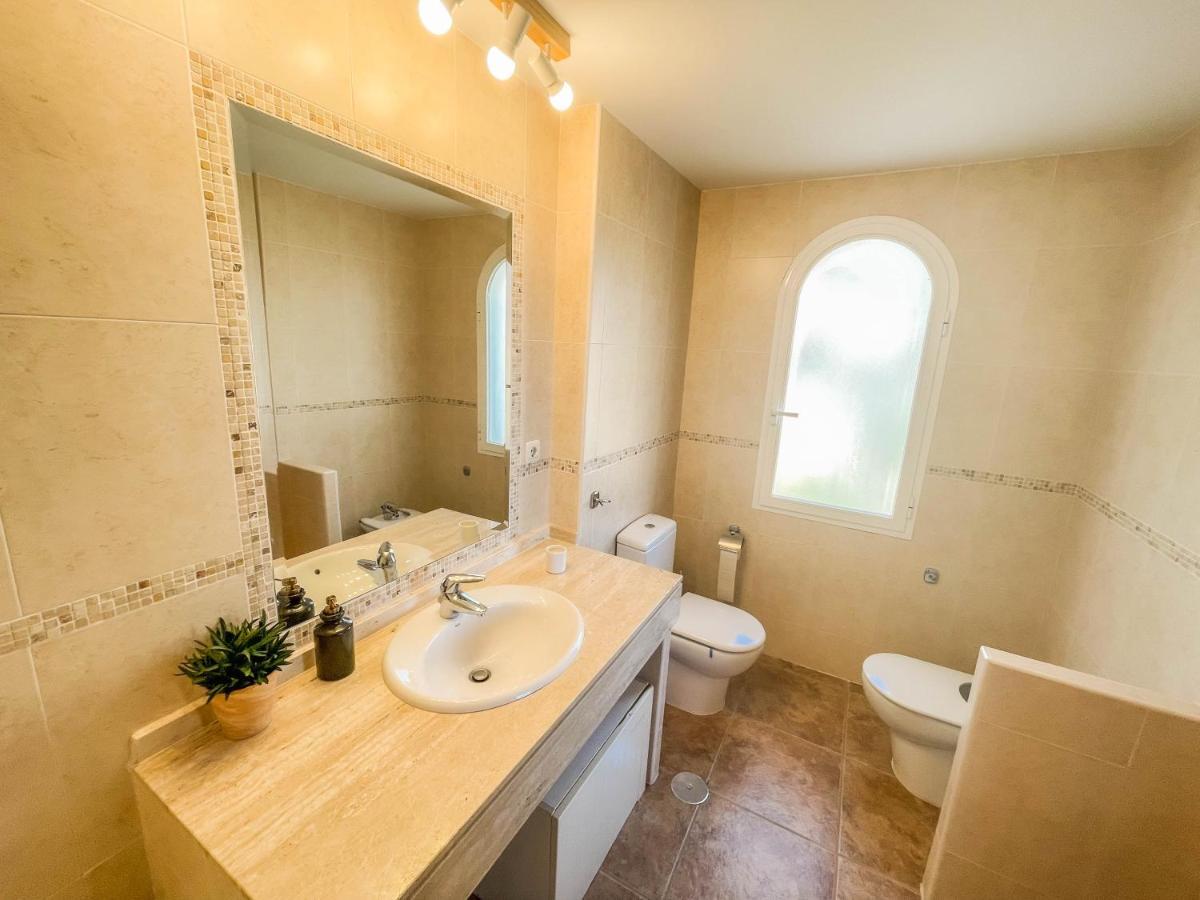 卡尔佩Charming Townhouse With Sea Views & Pool In Altea别墅 外观 照片