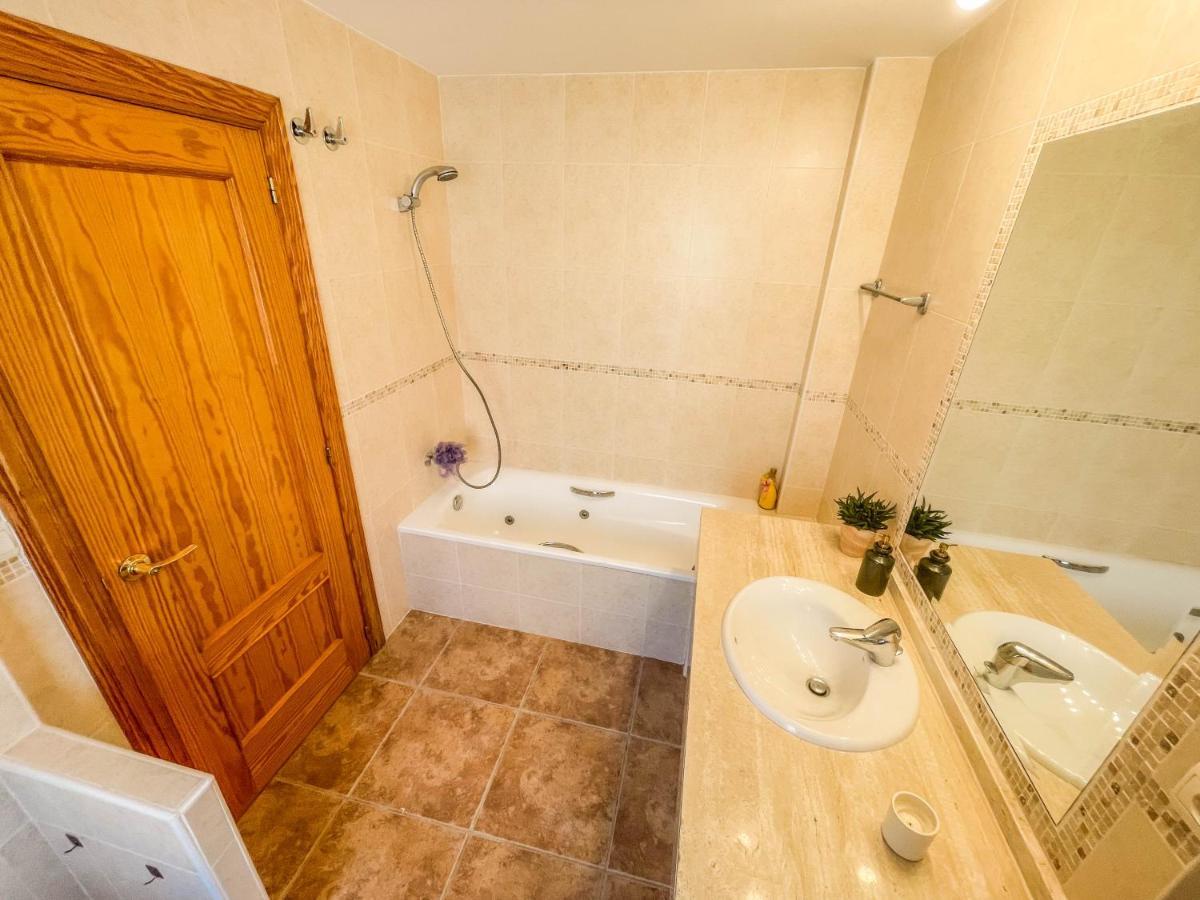 卡尔佩Charming Townhouse With Sea Views & Pool In Altea别墅 外观 照片